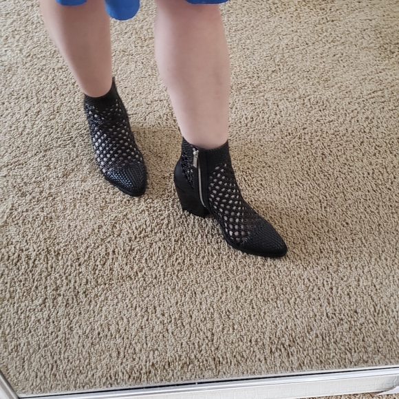 New Michael Kors Augustine Woven Ankle Mid boot - Picture 6 of 8